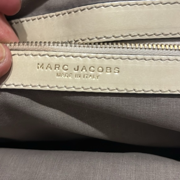 Elegant White Quilted Handbag Marc Jacob’s - Picture 3 of 10